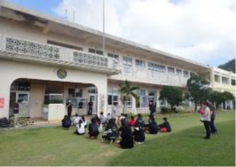 写真-3 県内小学校による修学旅行利用