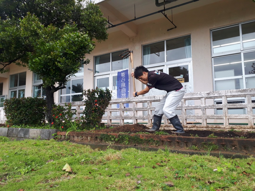 ある日の学校～花壇のリセット～