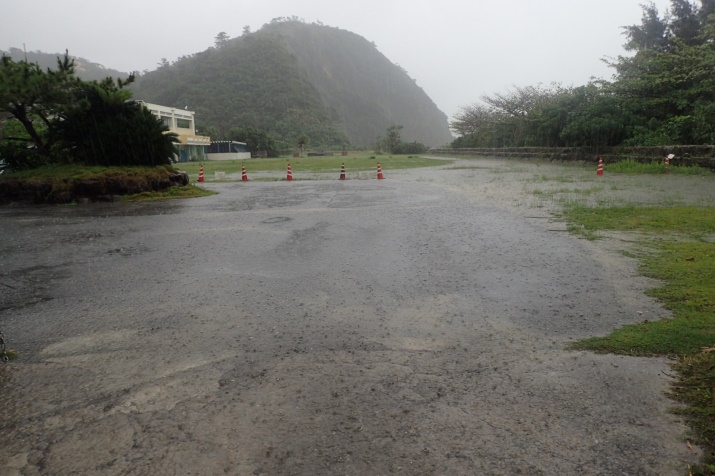 ある日の学校～大雨！～